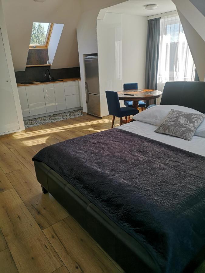 Apartamenty Lawendowy Zakatek 7 Opole Kültér fotó